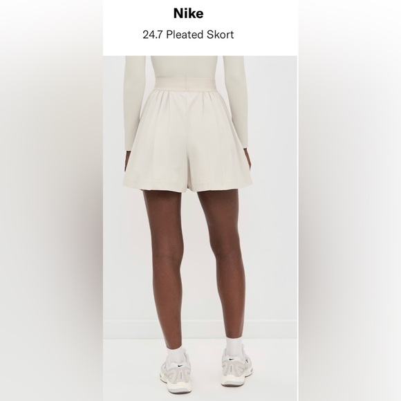 Nike 24.7 Pleated Skort NWT - Picture 2 of 5